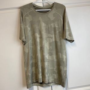 Men’s Metal Tech Camo Shortsleeve